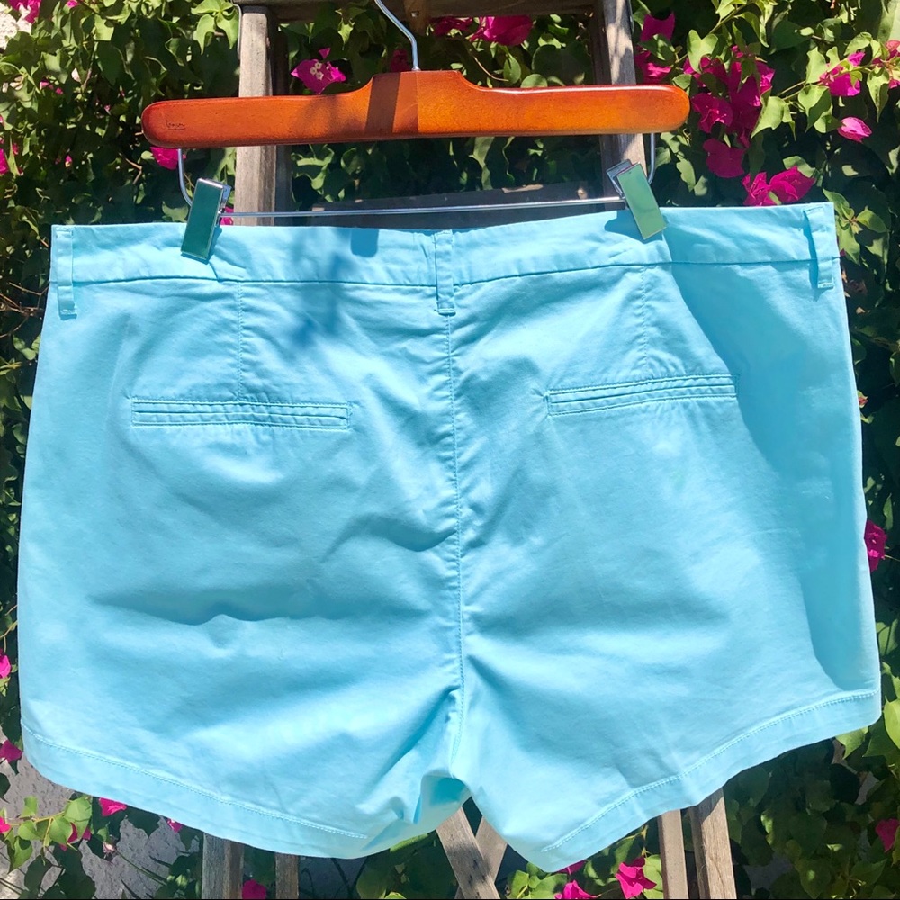 Old Navy Aqua Blue Mid Rise Shorts - Picture 5 of 9